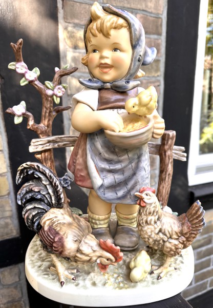 Porzellan - Figur - Hünerhof